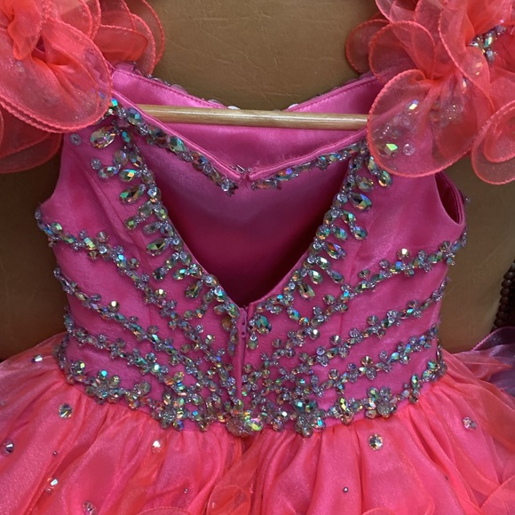 High glitz girls pageant dress like new - Picture 4 of 5